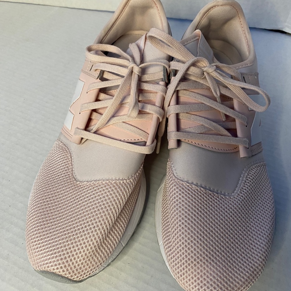 New Balance 247 Sneakers